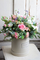 Rossalinda, welurowy flowerbox z różowymi kwiatami, wym.43x44cm 