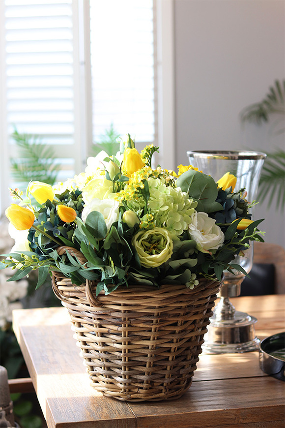 bogaty kosz wiosennych kwiatów, Eveline Spring Provance
