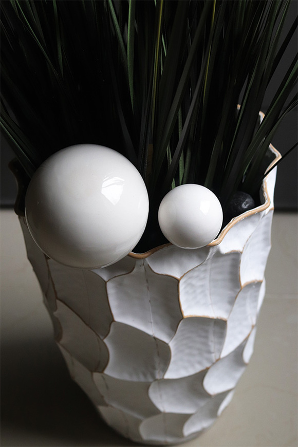 Black Canada, kompozycja z trawami