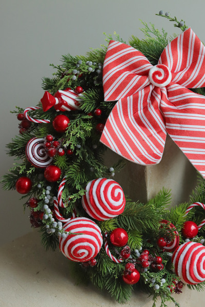 Lollypop Candies, świąteczny wianek na drzwi