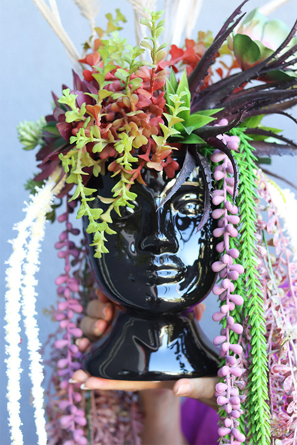 Cristina Head Lux, kompozycja sukulenty w głowie, wys.50cm+zwisy