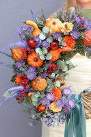 Jesienna Kraina, asymetryczny jesienny wianek na drzwi, śr.46cm