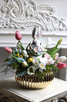 Sielanka Sweetie Bunny, stroik wielkanocny w złotym naczyniu