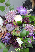 Fioletowa Drogea, bukiet nagrobny we wkładzie