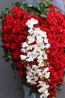 Serce Redulia Premium, bogata wiązanka nagrobna z róż