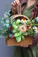 Dyniowo, jesienna kompozycja w drewnianej skrzynce, wym.30x70cm 