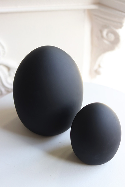 Black Egg, jajko wielkanocne figurka