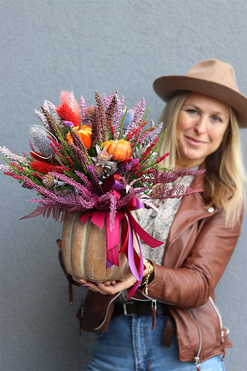 Wrzosy w Dyni, jesienna kompozycja w donicy, wym.40x44cm 