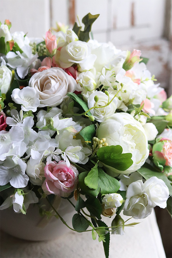 Cleo, elegancka kompozycja kwiatowa na stół, wym.30x46cm