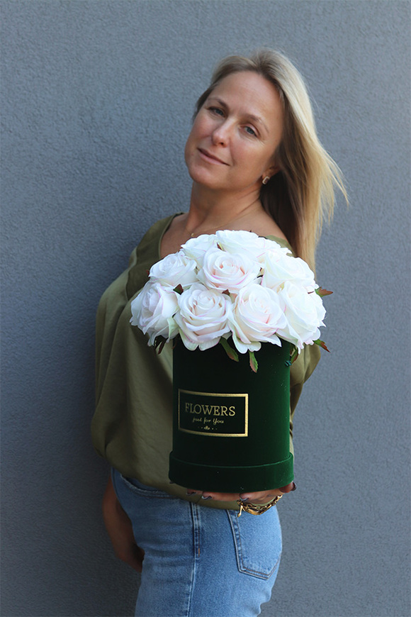 Green Velvet 2, zielony flowerbox z różami