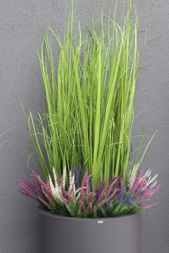 Green Heather Fiberglass, trawa i wrzosy w donicy