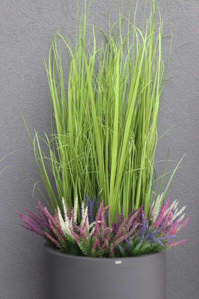 Green Heather Fiberglass, trawa i wrzosy w donicy