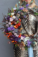 Violet Otono, asymetryczny jesienny wianek, rozp.50cm