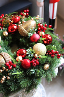 Bogactwo Świąt, wianek / stroik bożonarodzeniowy