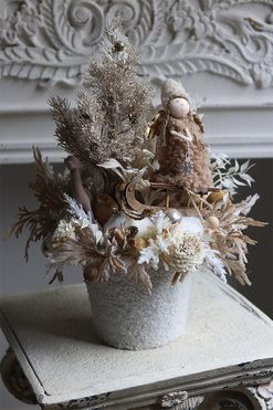 Comfort Christmas, świąteczna kompozycja w osłonce z futerkiem, wym.36x40cm