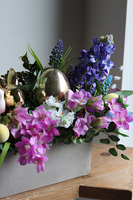 Easter Egg Concrete, stroik wielkanocny z zajączkiem	