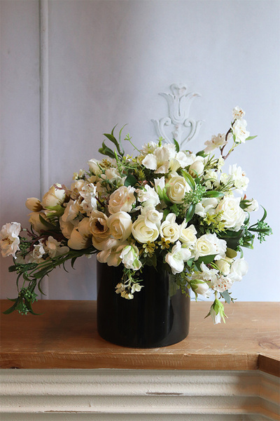 Norwegia Delonita 2, elegancka kompozycja kwiatowa