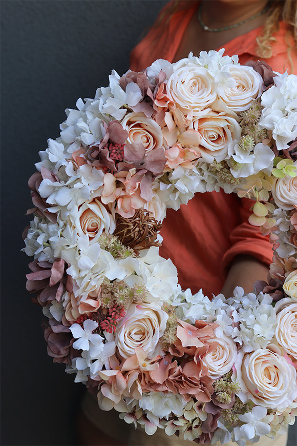 Morello Ruso, romantyczny wianek na drzwi