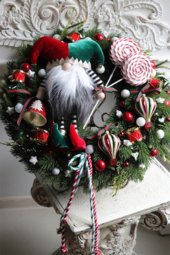 Psotny Skrzat Lollypop, świąteczny wianek na drzwi, śr.45cm