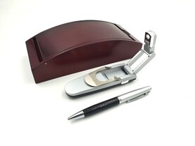 Nocny Marek, zestaw prezentowy długopis i latarka