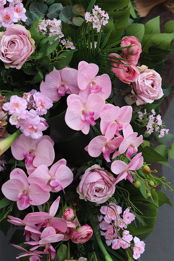 Pink Delitra, różowa wiązanka nagrobna z orchideą