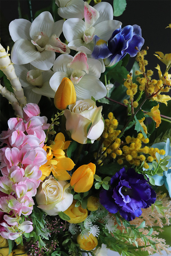 Fleurs, wiosenny bukiet nagrobny we wkładzie