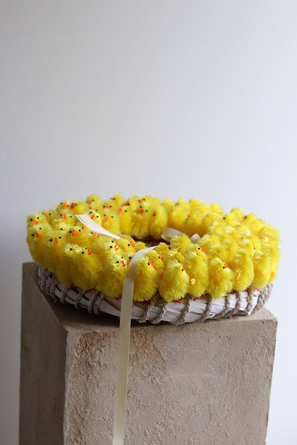 Chiccita 2, wielkanocny dekoracyjny z kurczaczkami