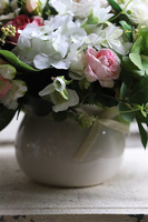 Cleo, elegancka kompozycja kwiatowa na stół, wym.30x46cm