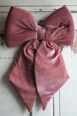 aksamitna kokarda - pluszowa zawieszka, Velurri Pink, wym.55x39cm