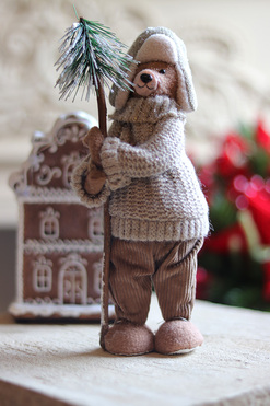 Zimowy Uszatek B, laleczka zimowa stojąca miś, wys.21.5cm 