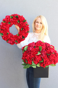 hortensje w czarnym wkładzie, Red Hydrangea, wym.58x50cm 