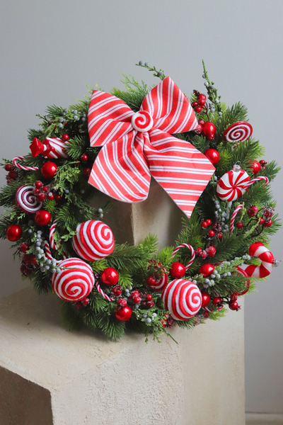 Lollypop Candies, świąteczny wianek na drzwi