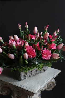 Benussi Pink Basket, kosz z różowymi kwiatami, wym.34x70cm