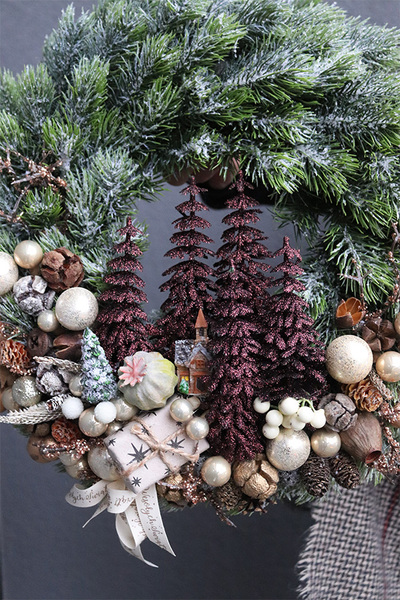 Brokatowy Las, wianek świąteczny