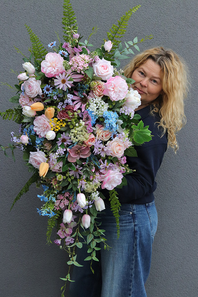 Mój Anioł Volcan New, wiązanka nagrobna na tacy, dł.120cm