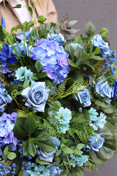 Błękit Nieba, niebieska wiązanka nagrobna