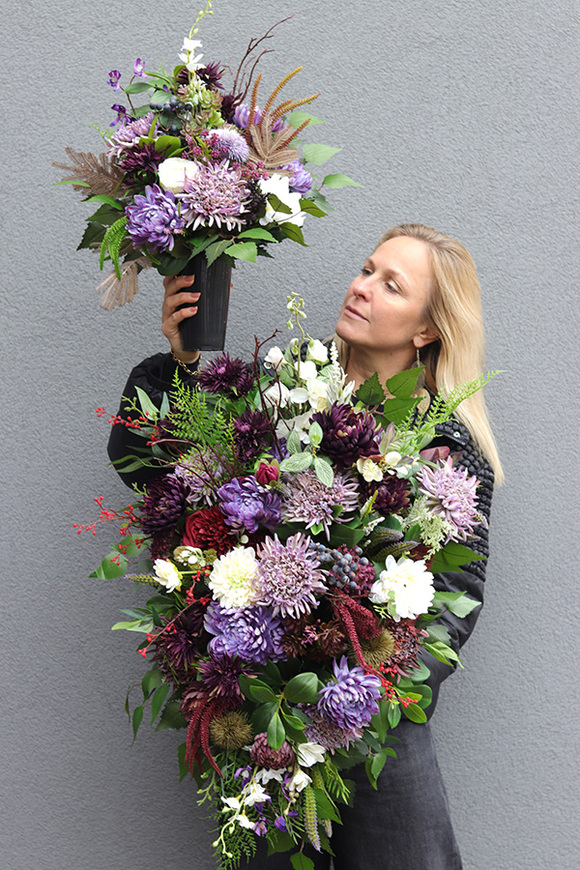 Fioletowa Drogea, bukiet nagrobny we wkładzie