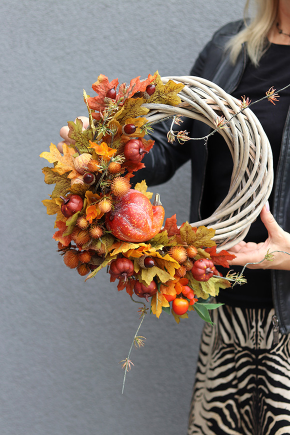 U Doroty, elegancki asymetryczny wianek jesienny, śr.34cm