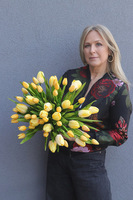 Tulippo Yellow, bukiet nagrobny we wkładzie