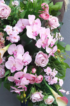 Pink Delitra, różowa wiązanka nagrobna z orchideą, dł.106cm