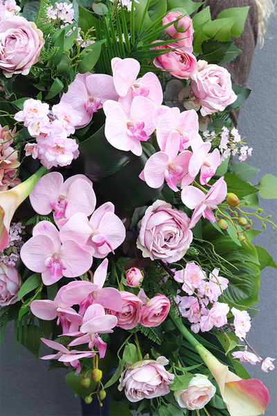 Pink Delitra, różowa wiązanka nagrobna z orchideą