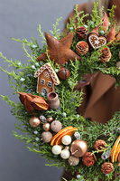 Miedziany świąteczny wianek na drzwi