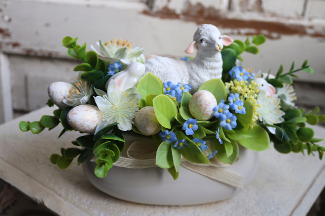 bajkowy stroik wielkanocny, Baranek, wym.17x32cm  