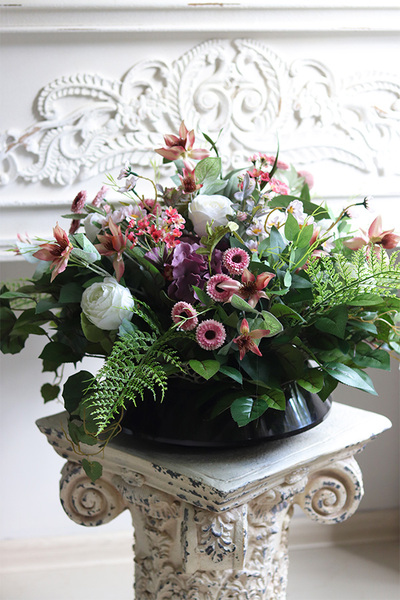 Merano, kompozycja nagrobna w naczyniu