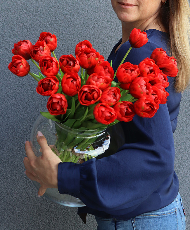 Reddo, czerwone tulipany w wazonie, wys.45cm 