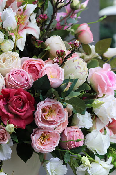 Antonina w Wenecji, elegancka kompozycja kwiatowa