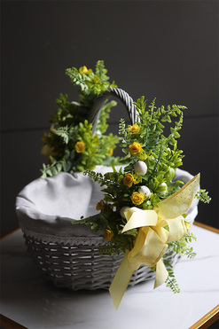 Yellow Time, dekorowany koszyczek wielkanocny z serwetką, wys.27cm 