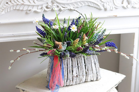 Koszyczek Wiosenny Szafirki, wys.34cm