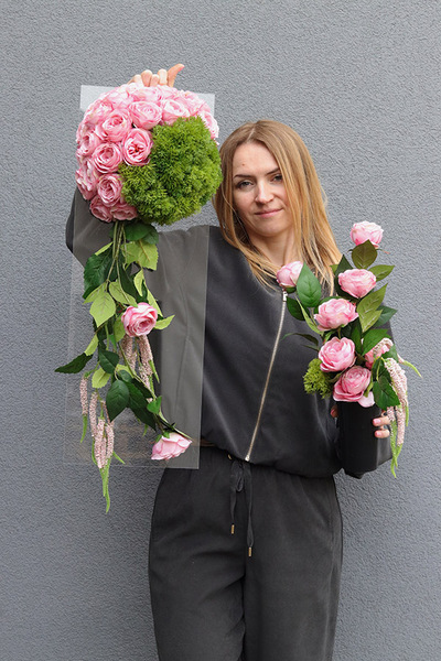 Clear Design Roses Pink, bukiet nagrobny we wkładzie