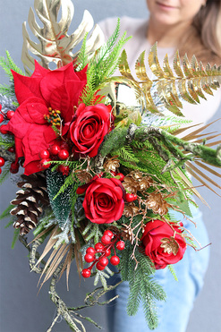 Red&Gold, świąteczny bukiet nagrobny we wkładzie, wys.55cm